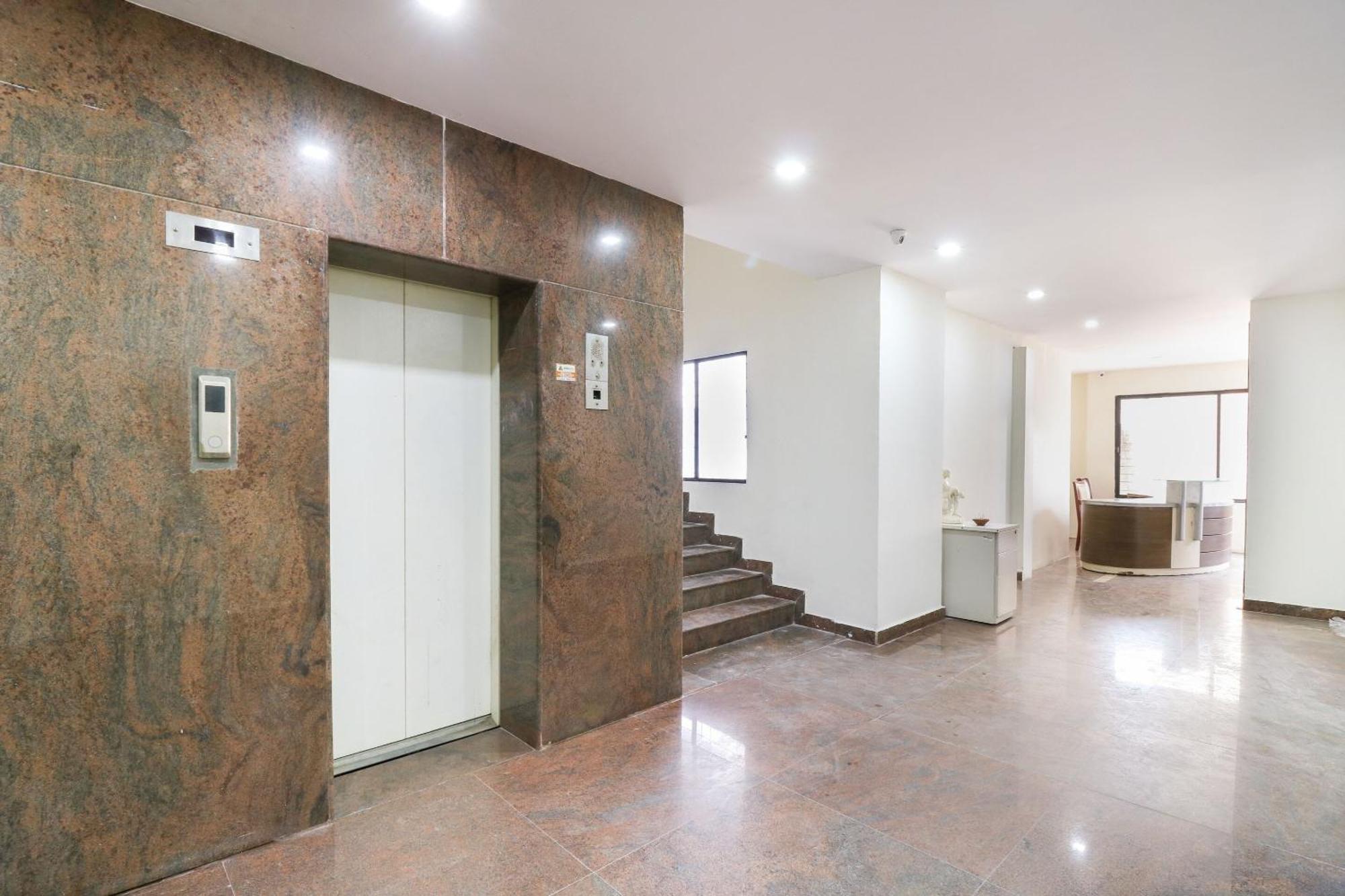 העיר בנגלור Hotel O The Royal International Hotel מראה חיצוני תמונה